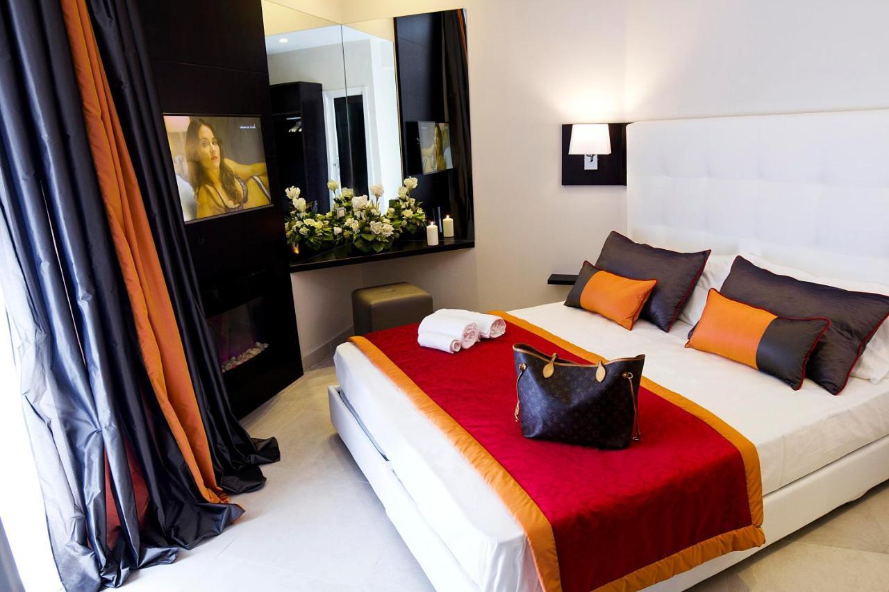 Roman Holidays Boutique Экстерьер фото